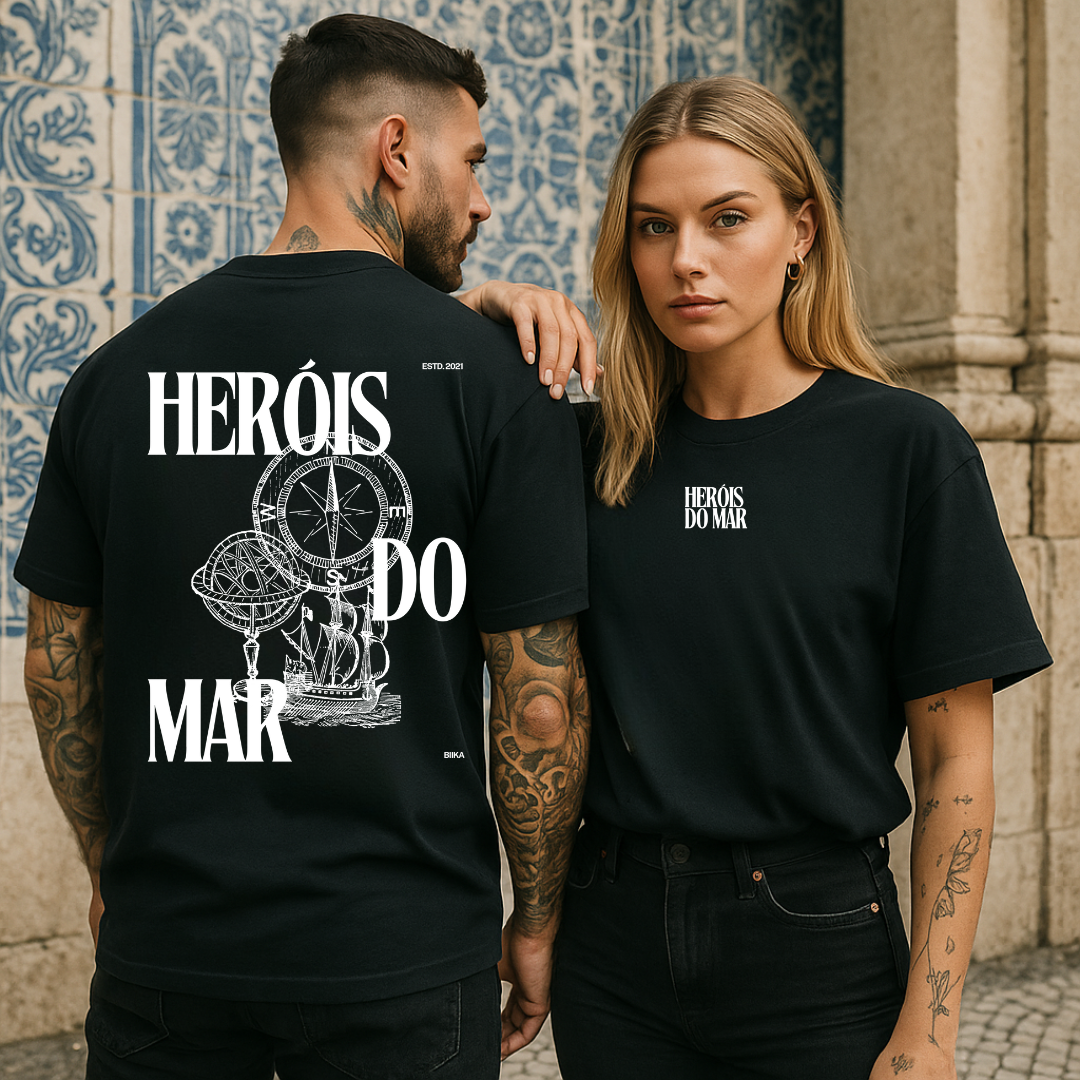 Biika Oversized T-Shirt "Heróis do Mar" – Eine Hommage an Portugals Seefahrer